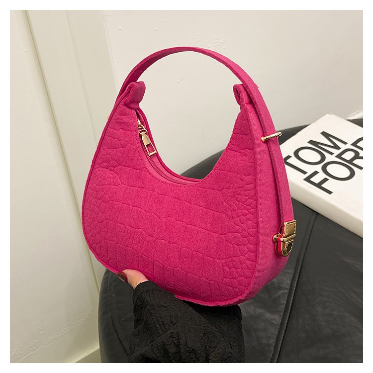 198g Weight Nylon Lining Material Sewing Thread Fashion Element Zipper Closure Type Single Shoulder Strap Strap Type Handbag Bags Type Holiday, Daily Occasion Polyester Material Solid Color Pattern All Seasons Season Women's Gender Classic Style, Streetwear Style Square Shape Medium Size Women's Medium Polyester Solid Color Classic Style Streetwear Sewing Thread Square Zipper Handbag 18