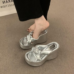 Small Thick-Soled Height-Increasing Wedge Sandals for Women to Wear Outside 2025 Spring New Twist Bow High Heels