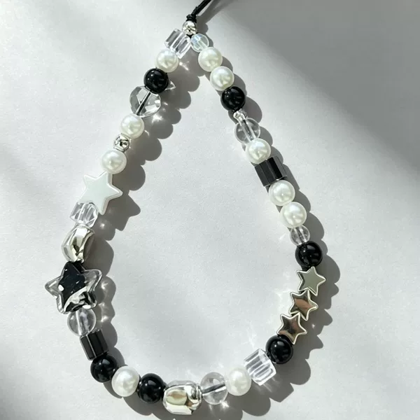Black and white contrasting color beaded phone chain, CCD chain camera pendant, universal phone accessory, anti-lost wrist strap