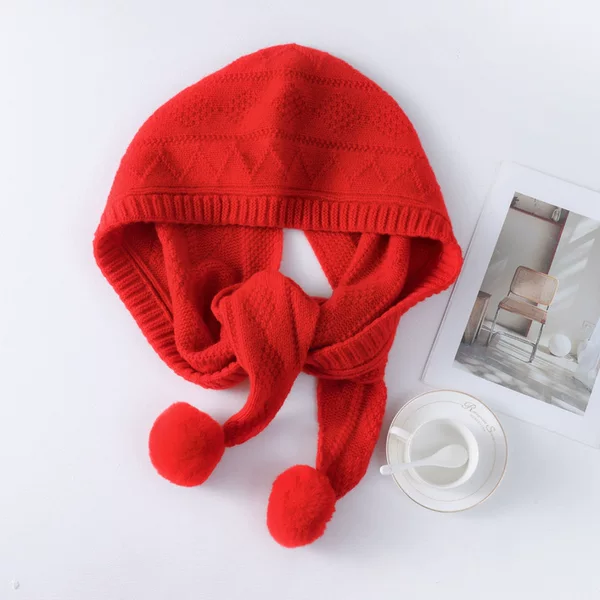 Autumn and winter fur ball shawl hat and scarf, all-in-one hat, cute fur ball embellishment, simple solid color, suitable for commuting and outings, pull-over style