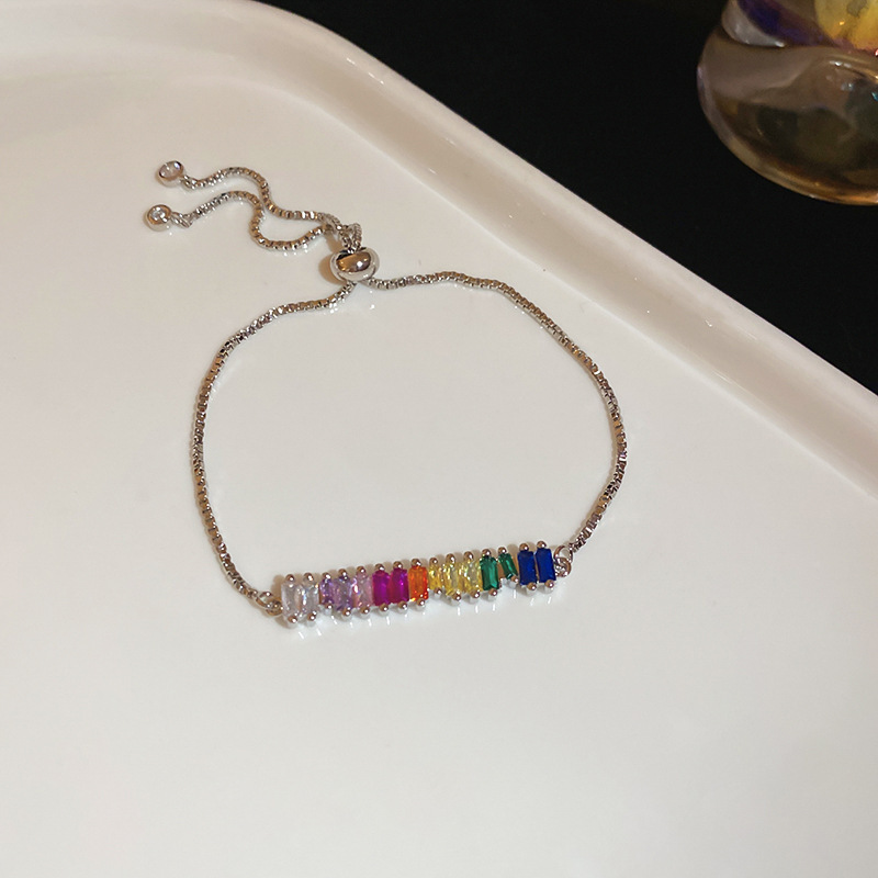 Pulsera de apertura geométrica de malla de flor de circón, pulsera retro de lujo ligero exquisito europeo y americano