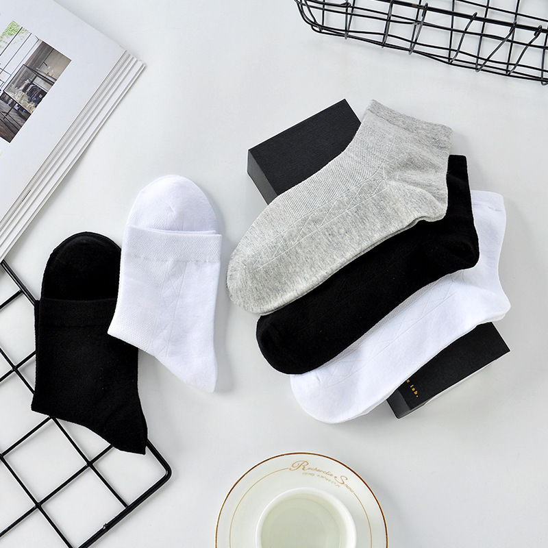 Socks men's solid color mid-calf cotton socks aromatherapy socks black white gray simple business thin mesh breathable solid color gift box