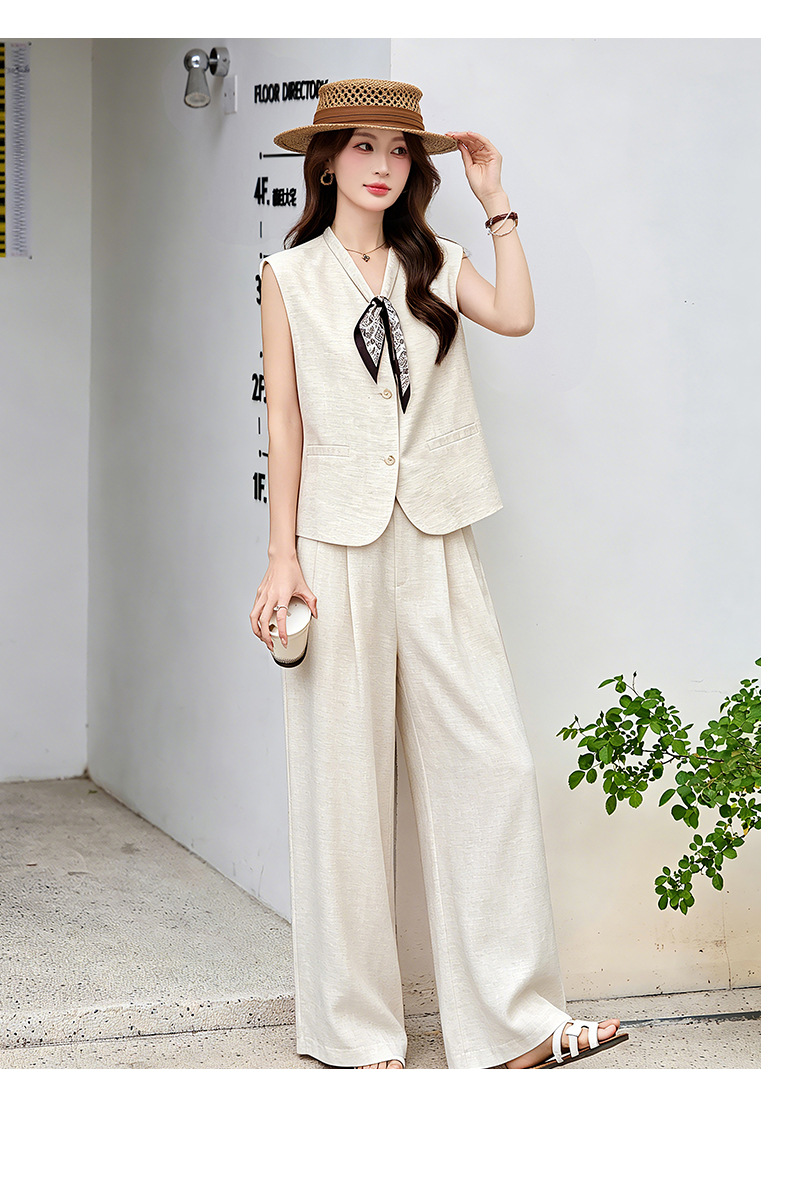 Bộ vest nữ gồm áo gile và quần tây ống đứng cạp cao — màu đen, màu cam, màu trắng ngà chi tiết 27