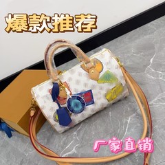 新款女包白三彩包枕头包时尚品质好优雅靓丽