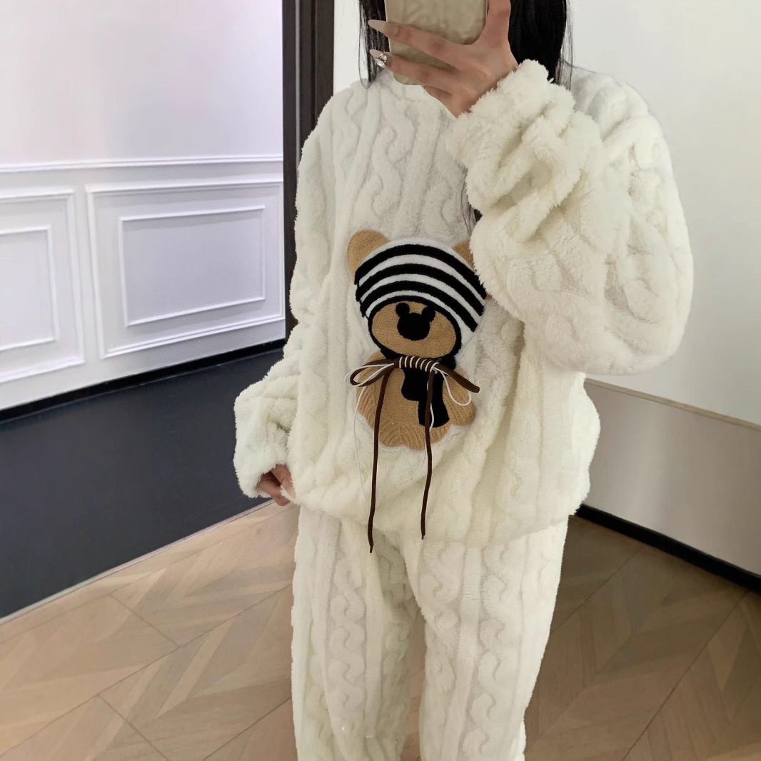 秋冬新款新款珊瑚绒法兰绒卡通可爱呆呆熊时尚家居服睡衣长袖长裤