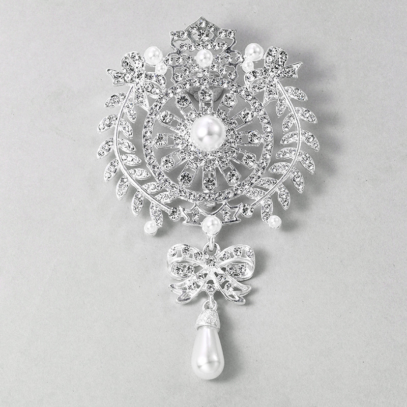 Broche en cristal de luxe européenne et américaine pour femme, broche florale à porter à la main pour décoration de mariage, assortie_voghion.com