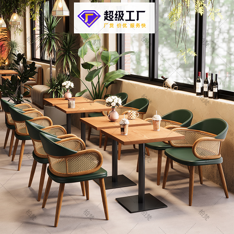 Sofá de restaurante temático Hotpot de madera sólida de caña mesa y silla de caña combinación de restaurantes muebles comerciales