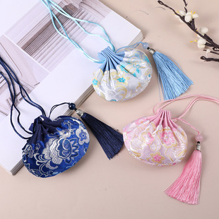 Chinese-style palace sachet sachet carry-on antique empty bag Dragon Boat Festival wormwood full sachet bag purse car