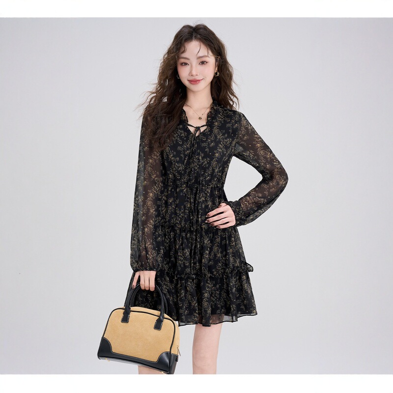 Summer Casual French Retro Chiffon Floral Dress for Women, New Autumn and Winter Style, Petite Waist-Cinching Slimming Little Black Dress