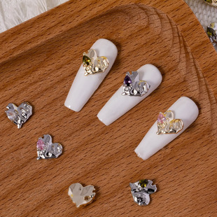 Sweet cool hot girl love zircon irregular nail art heart-shaped diamond jewelry internet celebrity new diamond nail accessories
