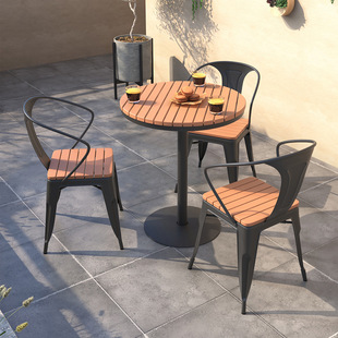 �F�����s�������νM��¶��С�Ե��̲����ľ���ο��ȏd���eС�A��