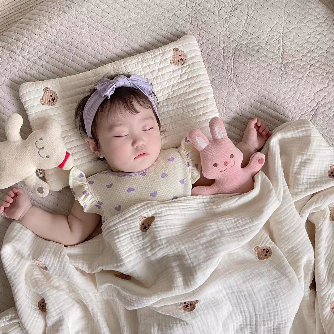 Factory direct supply newborn baby quilt cotton gauze baby swaddling quilt nap blanket cart quilt