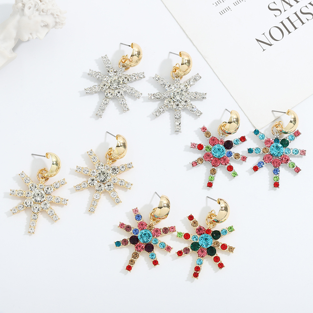 Exquisite Diamond Snowflake Earrings display picture 3