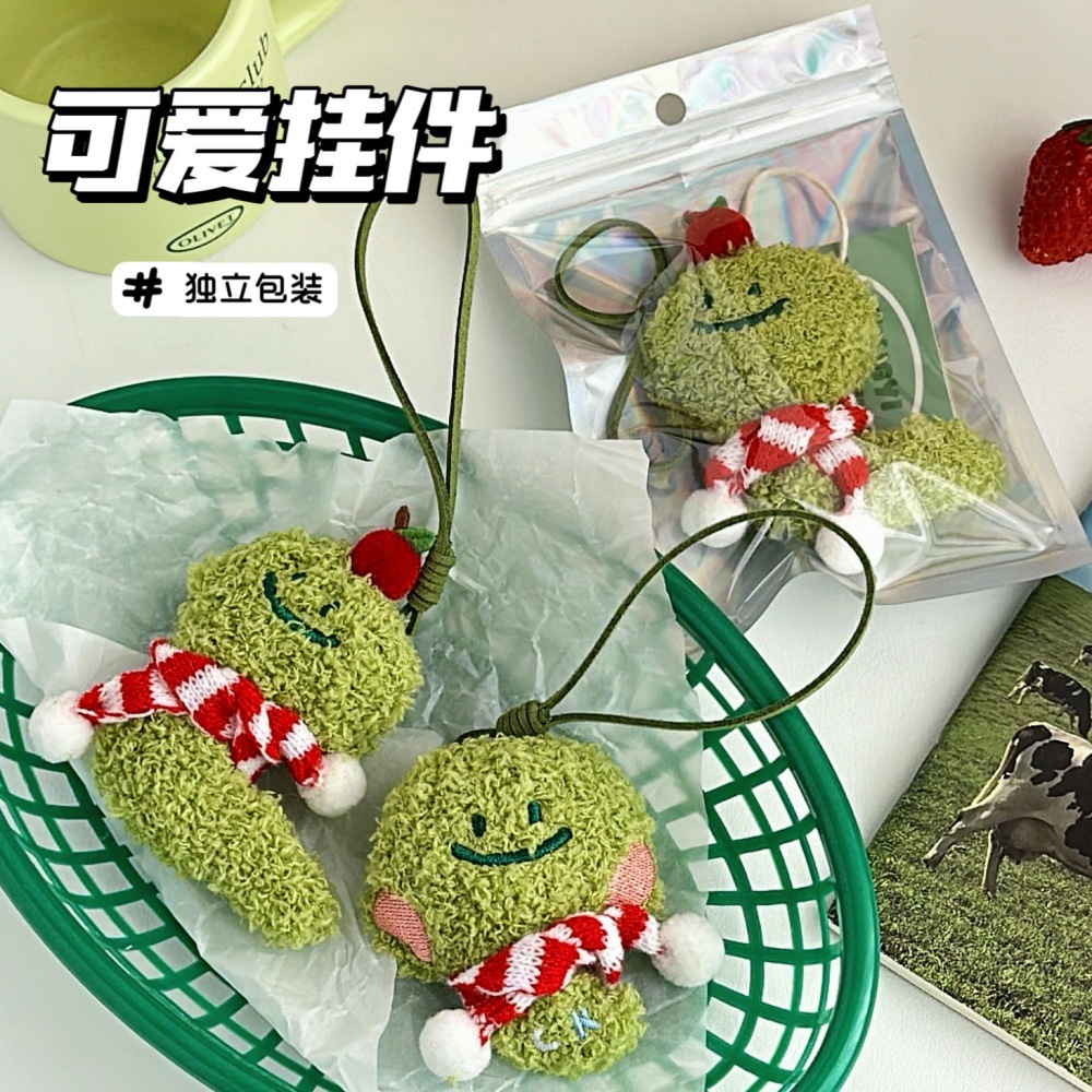 Año de la serpiente verde pequeña joyería colgante de muñeca de peluche adorable corazón de una niña serpiente universal llavero