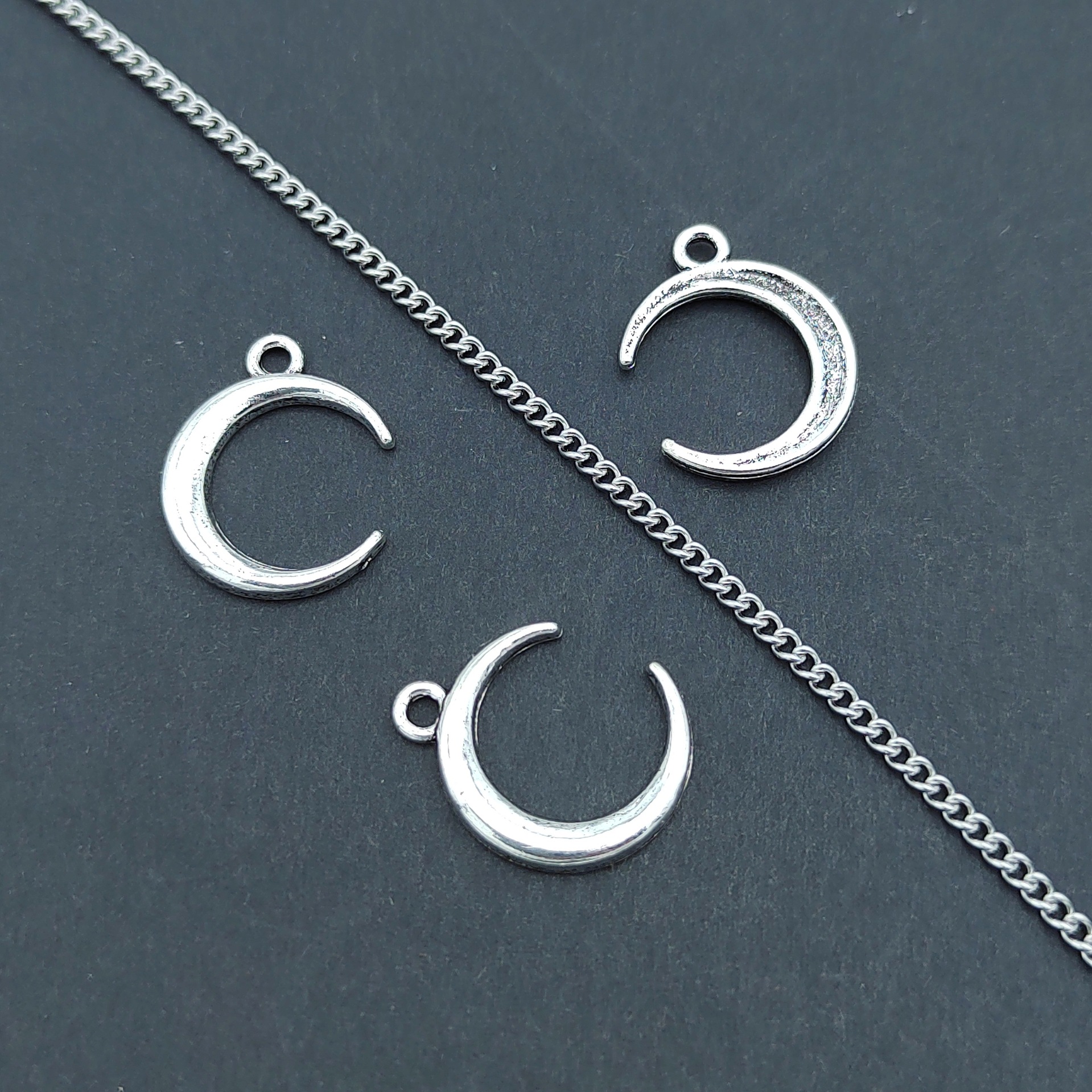 100 Pcs/package Simple Style Moon Alloy Plating Pendant Jewelry Accessories display picture 2