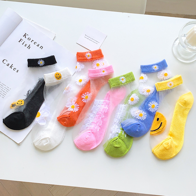 Socks women's short socks breathable daisy summer thin invisible socks glass silk shallow socks sweet transparent crystal silk