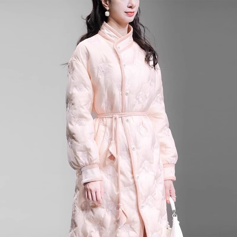 2026 Winter New Style New Chinese-Style Half-High Collar Lantern Sleeves Tie-Waist National Style Embroidered White Duck down Jacket