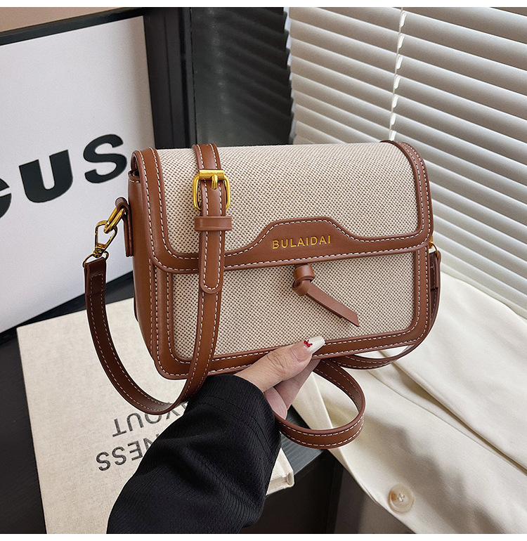 Bolso de alta sensación de mujer nuevo estilo europeo y americano retro cross-border empalme color contraste bolso cuadrado ligero lujoso viaje de hombro mochila image 8