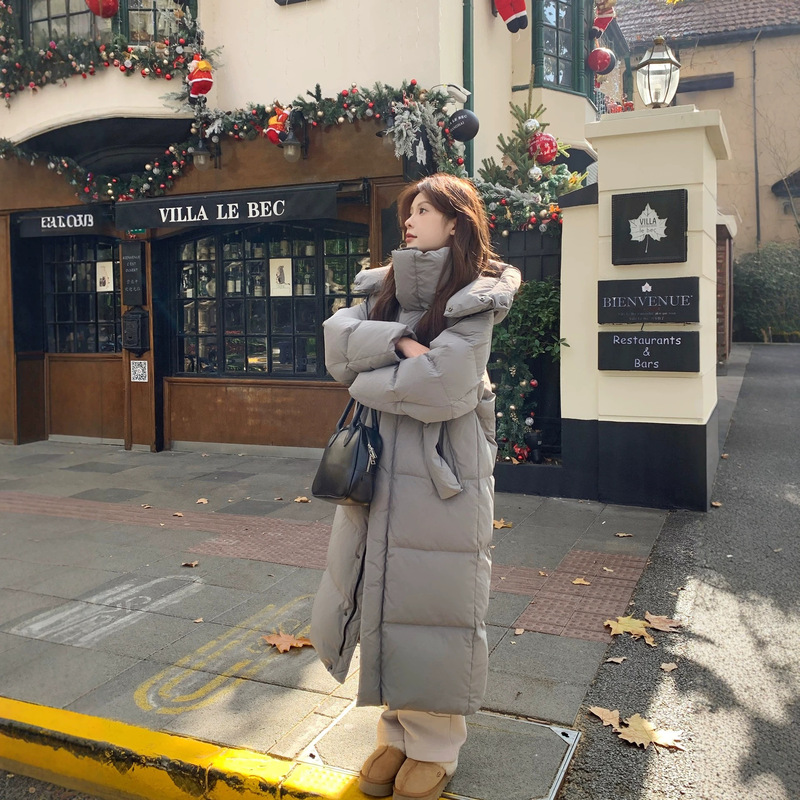 Gray down jacket for women, extra-long, knee-length, 2026 new style, reaching the ankles, oversized, thickened, white duck down, winter coat