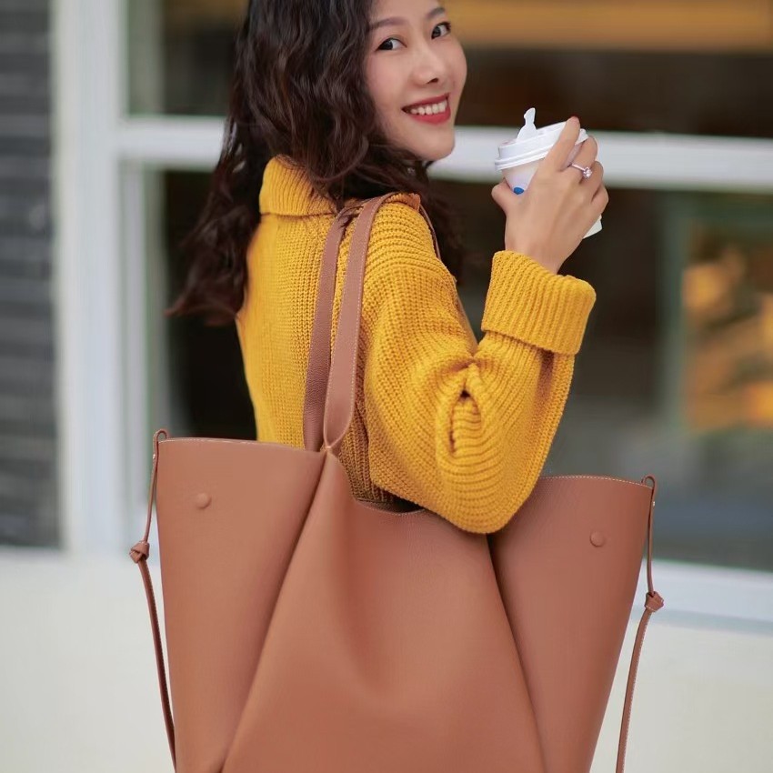 [재고] 국경 간 뉴 폴린 폴린 젠토 백 프랑스 니치 대용량 싱글 숄더 언더암 여성용 가방