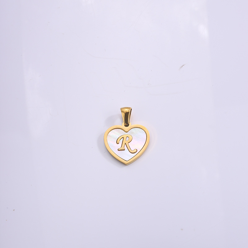 Nuevo colgante de corazón de melocotón de acero de titanio, accesorios de concha de letras inglesas, colgante pequeño, joyería de amor de bricolaje, collar a juego