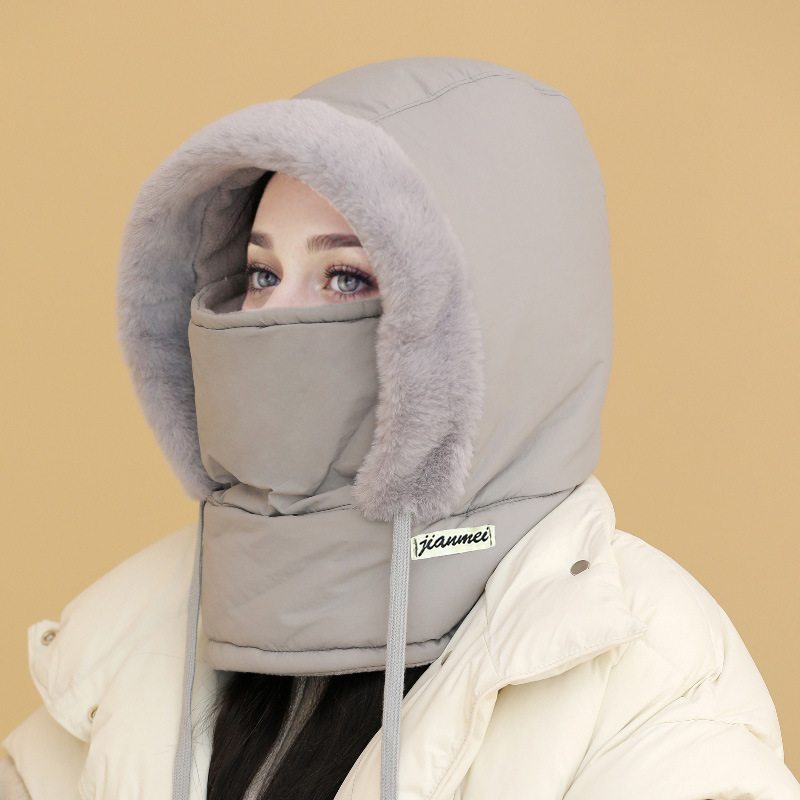 雷鋒の帽子は冬に保温します。|undefined