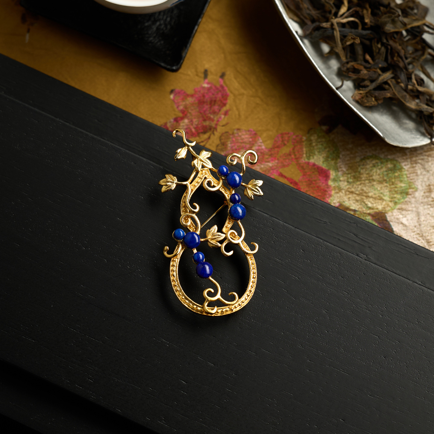 Original Chinese Style Brooch with Qianzhi Nafu Design, Lapis Lazuli Gourd Design Brooch, Women's Clothing Accessory Gift