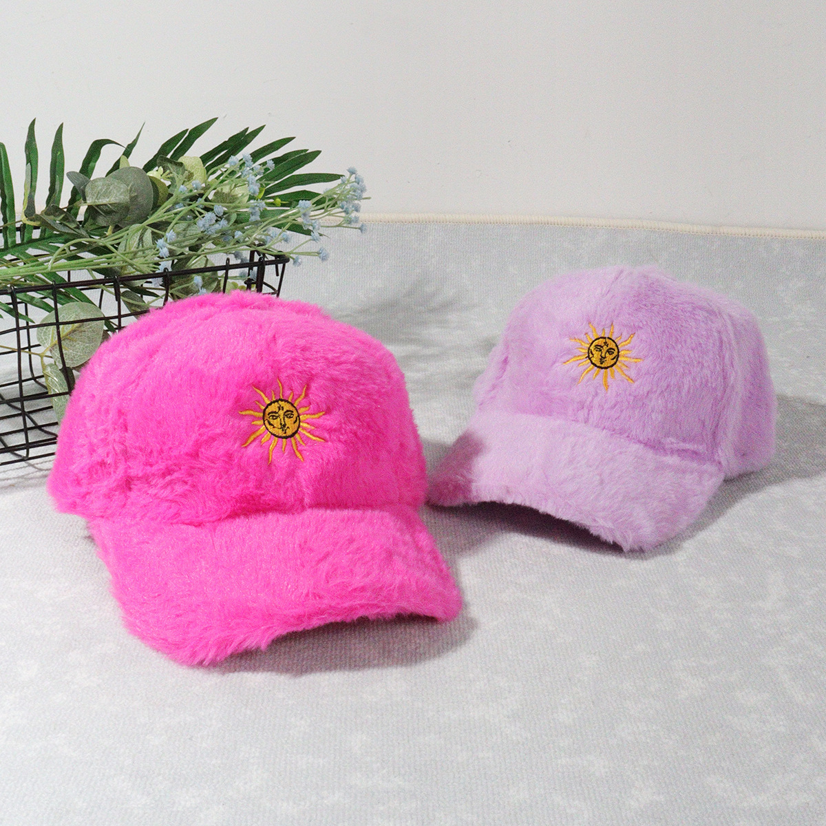 Unisex Plush baseball cap Sun embroidered duck hat Winter warm plush hat_voghion.com