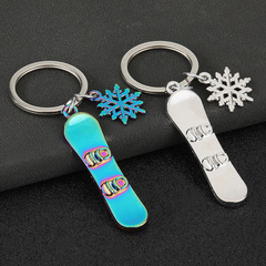 シミュレーションスキーレースキーホルダーペンダントスケート靴キーホルダーギフト氷と雪の靴スノーボードペンダントキーホルダー