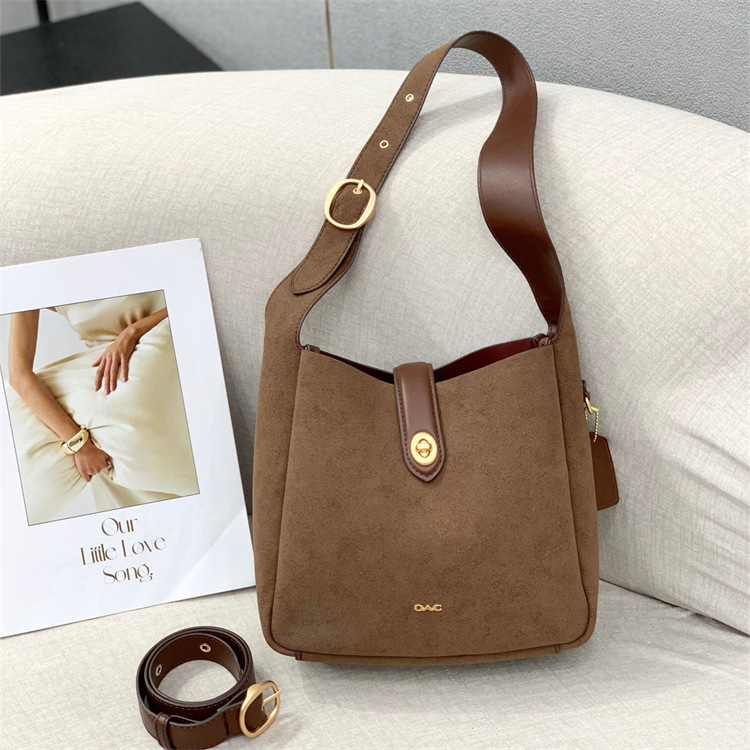 Coach Hadley Bucket Leather New Shoulder Bag Commuting Daily Handbag Genuine Leather Office Urban Crossbody Women's Bag Coach Hadley Bucket Leather New Shoulder Bag Commuting Daily Handbag Genuine Leather Office Urban Crossbody Women's Bag