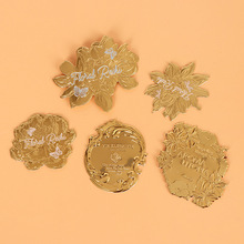 香水标牌铝合金压铸香水铭牌金属商标logo礼盒化妆品瓶罐铭牌制作