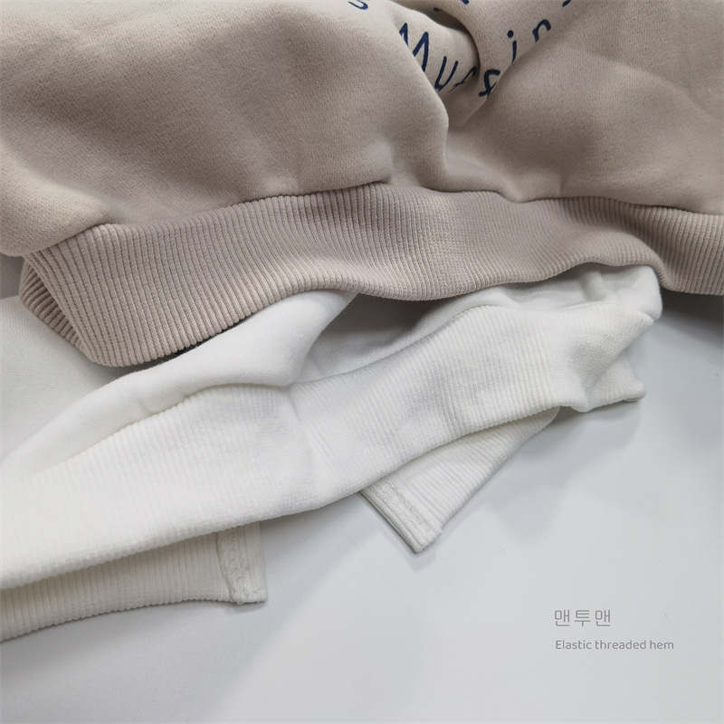 Title 10, Džemper od flisa sa malim printom torte. Ležera...