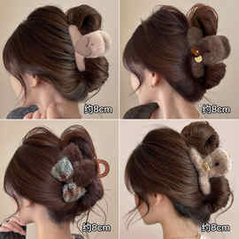 秋冬毛绒中号抓夹女2025新款后脑勺盘发鲨鱼夹头饰发量少头发发夹