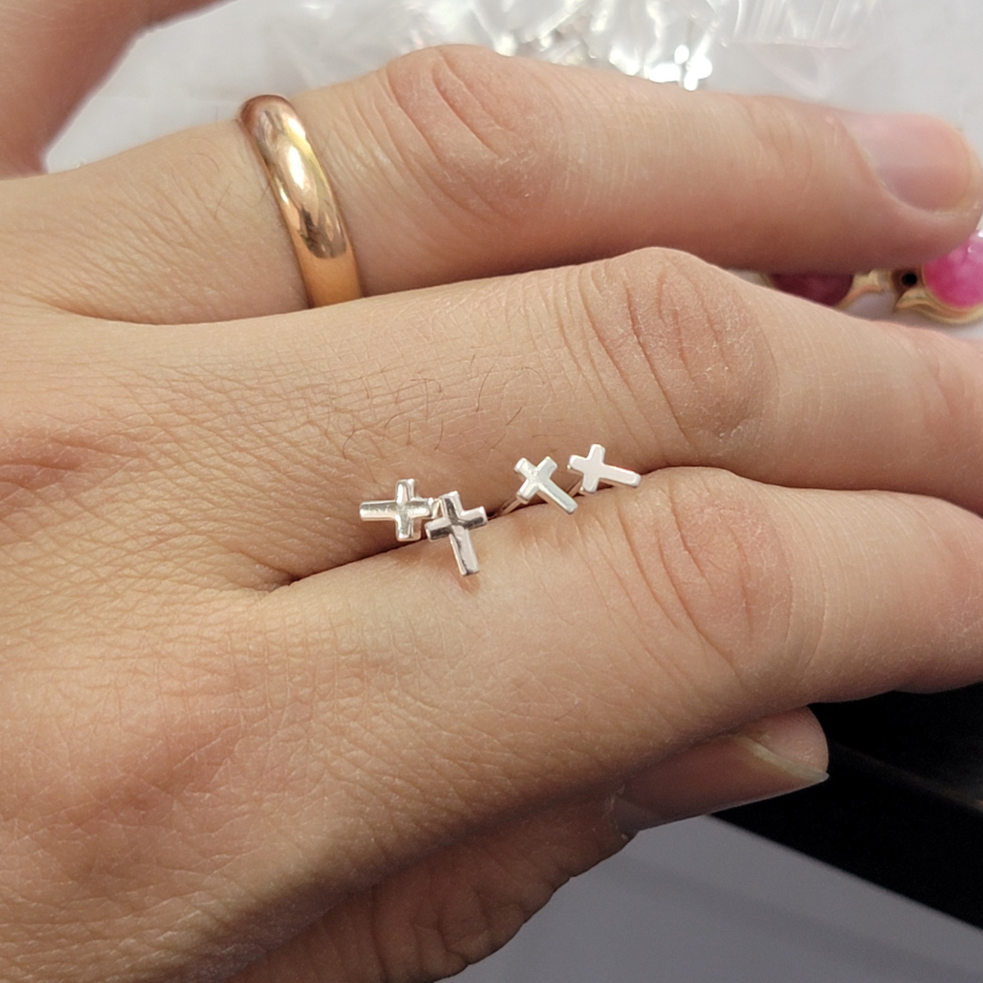 1g Weight 925 Sterling Silver Ear Needle Material Ear Studs Classification 1 Pair Quantity Holiday, Daily Occasion 925 Sterling Silver Material Cross Pattern Unisex Gender Simple Style Style 1 Pair 925 Sterling Silver Cross Ear Studs 2