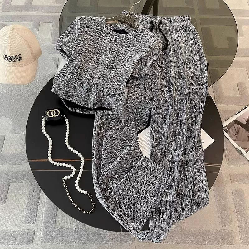 Спортивный костюм 2025, модный элегантный женский летний стиль, ленивый стиль, серый комплект с короткими рукавами и широкими брюками, два предмета