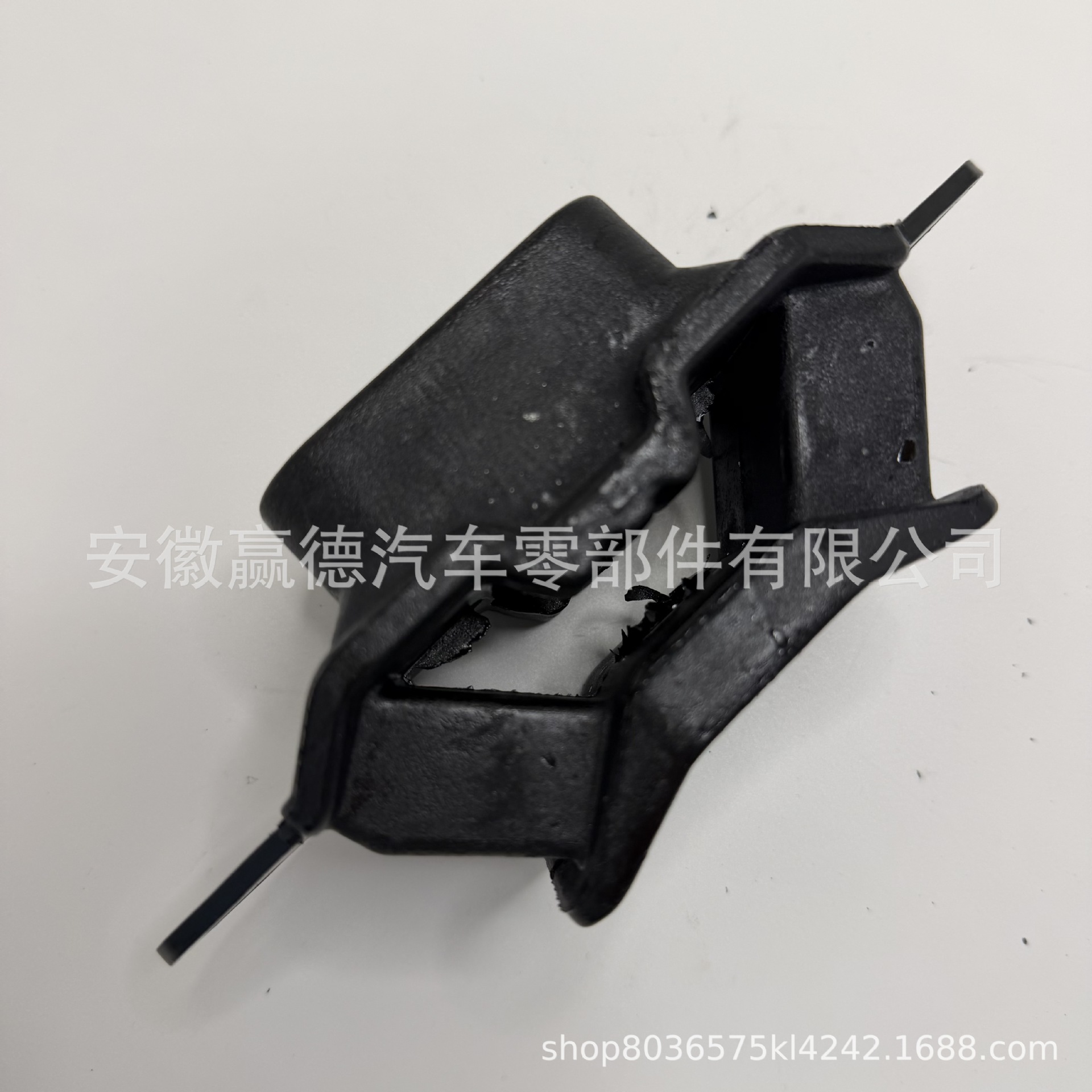 11220-3VA0A 11220-1HA0B is suitable for use as engine mount rubber for Nissan Sunny N17