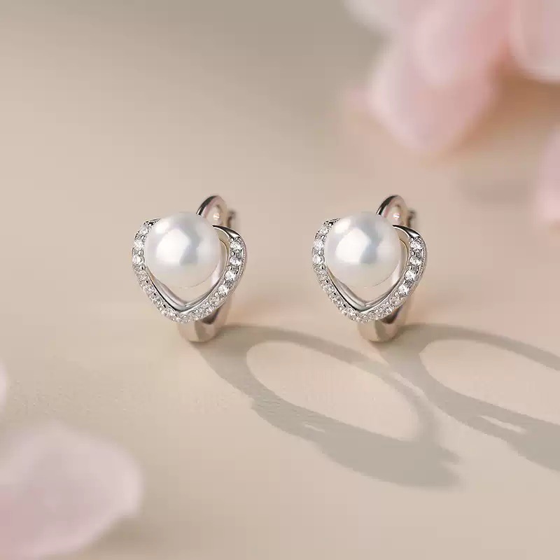 Micro-Encrusted Heart Pearl Earrings, Feminine Sparkling Diamond Earrings, New High-End Earrings, Versatile Ear Jewelry Gifts