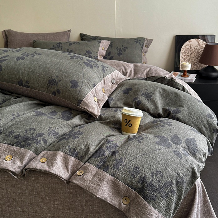 2025 otoño y invierno engrosar el conjunto de cuatro piezas de lino original GaoGam retro doble hilo impreso botón dormitorio conjunto de tres piezas