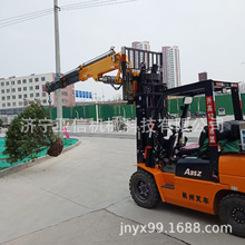 叉车尾吊 小型叉车飞臂吊厂家出售随车吊3吨叉车吊价格