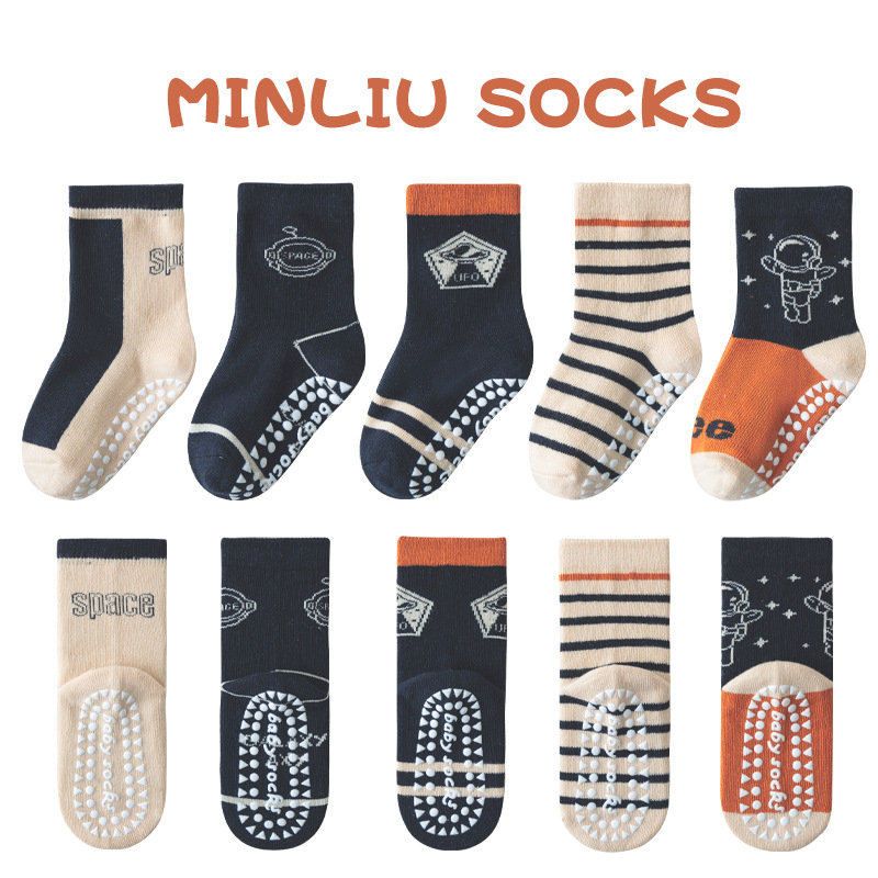 Minqi Otoño e Invierno que dispensan Calcetines antideslizantes para pisos al por mayor letras de dibujos animados calcetines para niños medianos y grandes calcetines para niños Trampolín