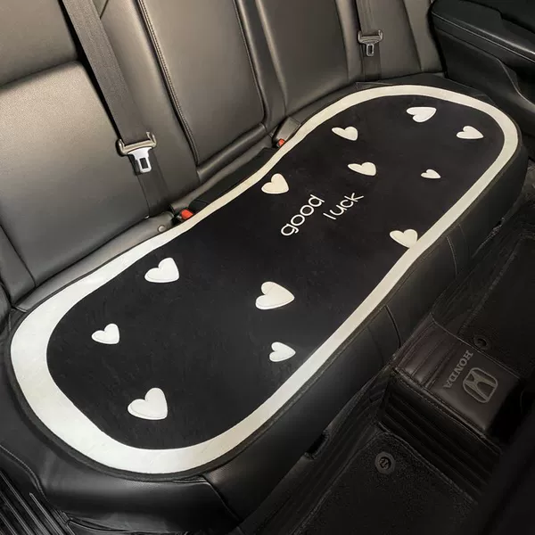 Short plush-black and white contrasting love-back row