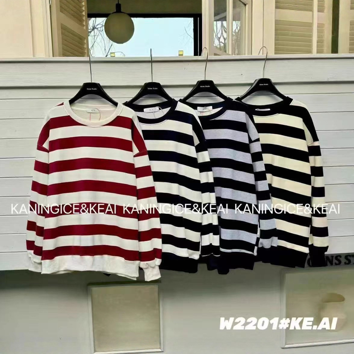 25111759 意法 内里奥利绒 日系慵懒风条纹圆领卫衣