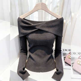 灰色设计感针织衫毛衣女软糯慵懒风上衣今年流行别致小衫