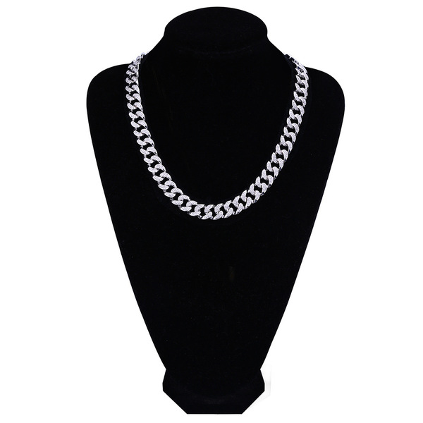 accessory hip-hop style