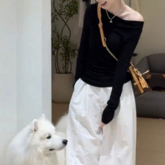 韩系气质露背一字肩上衣女秋季穿搭设计感小众辣妹风黑色长袖T恤