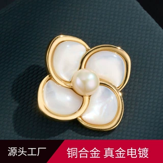 工厂直供轻奢贝母花朵胸针铜合金真金电镀淡水珍珠高级感百搭别针