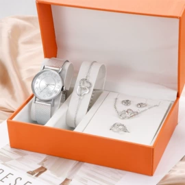 手链;手镯;项链