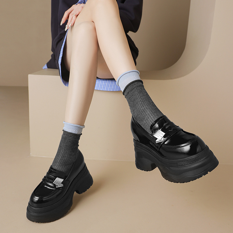Giày lười nữ tăng chiều cao 12cm đế dày da sáng chế mũi vuông phong cách loafer — đen, Màu trắng nhạt