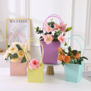 Spot Rhombus Grids Trapezoid Waterproof Flower Basket Bag Leather Tube Embossed Wedding Flower Arrangement Handbag Kraft Paper Flower Bag