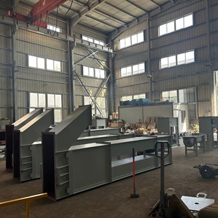Lithium battery decomposition recovery experiment bucket elevator Shengtu large output high-speed vertical conveying equipment
